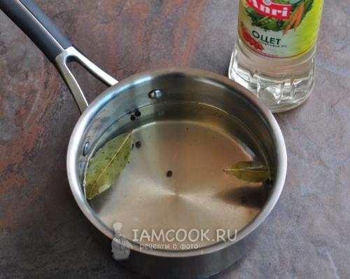 Простой и вкусный маринад для краснокочанной капусты на зиму 12