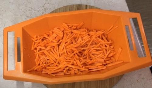 Квашеная капуста в трехлитровой банке без сахара. Квашеная капуста без соли и сахара — классические рецепты