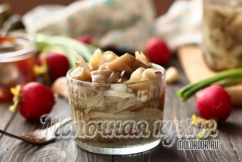 Маринованные вешенки хрустящие.