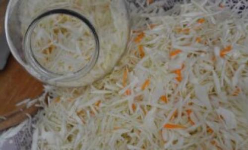 Капуста квашеная без уксуса. Квашеная капуста в рассоле без уксуса на 3 литровую банку 04 Капуста квашеная без уксуса. Квашеная капуста в рассоле без уксуса на 3 литровую банку 04