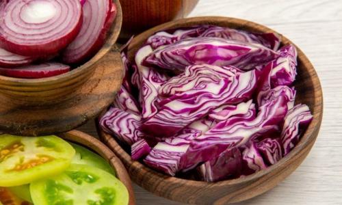 Каковы полезные свойства соленой краснокочанной капусты. Польза краснокочанной капусты