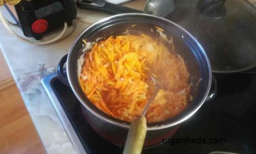 Свекла на зиму для борща с томатной пастой. Свекольная заправка для борща на зиму из свеклы, моркови с томатной пастой