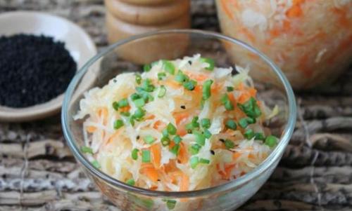 Квашеная капуста быстрого приготовления в банке. Очень вкусная квашеная капуста быстрого приготовления