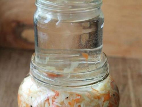 Квашеная капуста быстрого приготовления в банке. Очень вкусная квашеная капуста быстрого приготовления