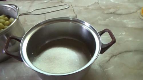 Можно ли использовать консервированный крыжовник для приготовления варенья. Царское варенье из крыжовника с вишневыми листьями