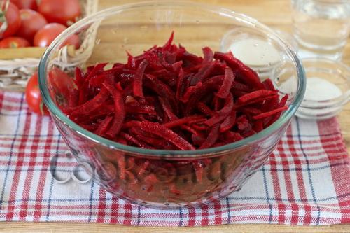 Борщевка из свеклы и моркови на зиму с фасолью. Пошаговый процесс приготовления 05 Борщевка из свеклы и моркови на зиму с фасолью. Пошаговый процесс приготовления 05