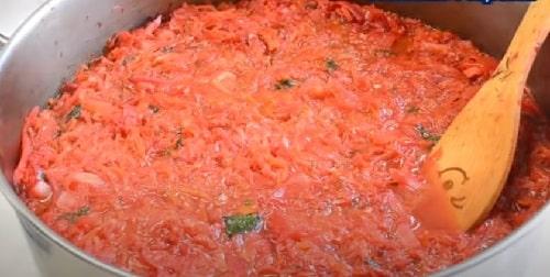 Борщ на зиму с капустой и помидорами. Борщ на зиму с капустой в банках — лучшие рецепты