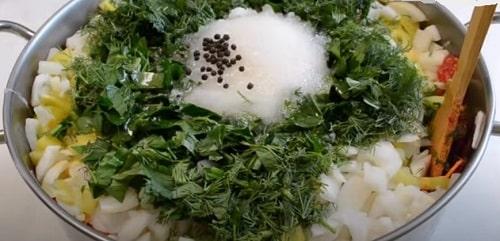 Борщ на зиму с капустой и помидорами. Борщ на зиму с капустой в банках — лучшие рецепты