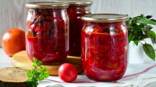 Борщ на зиму с капустой и болгарским перцем. Борщ на зиму в банках с капустой и свеклой – простые рецепты
