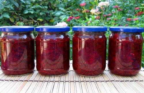 Борщ на зиму с капустой 3 кг свеклы. Борщ на зиму в банках — простые рецепты Пальчики оближешь