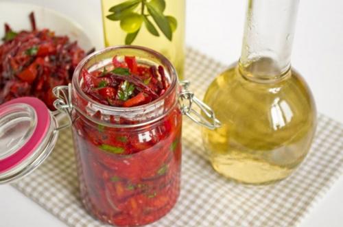 Борщ на зиму с капустой 3 кг свеклы. Борщ на зиму в банках — простые рецепты Пальчики оближешь