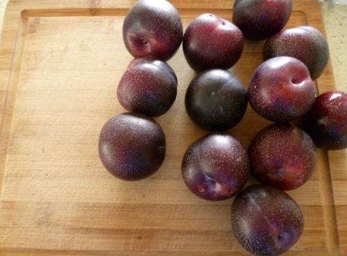 Рецепт варенья из синих слив. Варенье из сливы без косточек на зиму: 10 простых рецептов густого сливового варенья