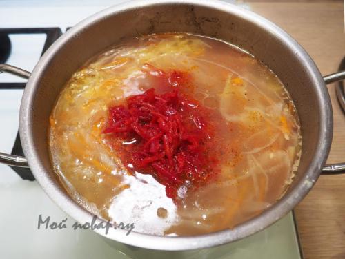 Как варить борщ с борщевой заправкой. Как сварить борщ с заправкой для борща