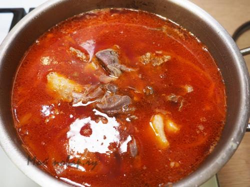 Как варить борщ с борщевой заправкой. Как сварить борщ с заправкой для борща