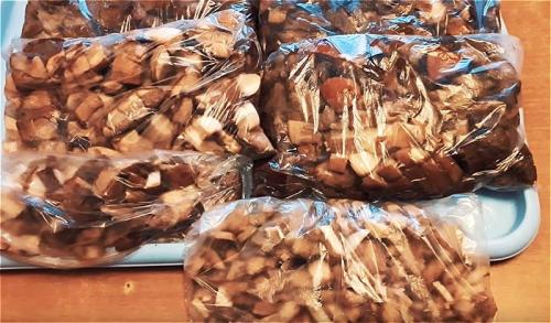 Как заморозить подтопольники на зиму. Как правильно заморозить грибы на зиму в домашних условиях? Заморозка грибов сырыми или вареными