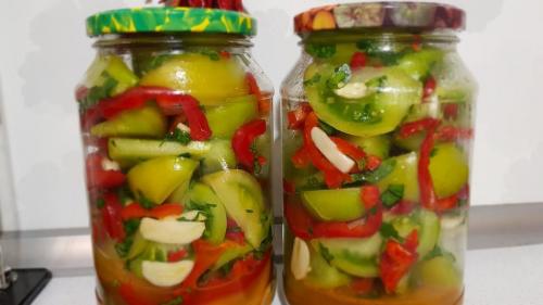 Маринованные зеленые помидоры быстрого приготовления. Маринованные помидоры с чесноком и зеленью быстрого приготовления – 7 пошаговых рецептов 08