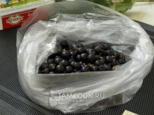 Заморозки не страшны: как правильно готовить смородину к зиме 10