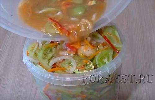 Зеленые помидоры с зеленью. Очень вкусная закуска из зелёных помидор с овощами