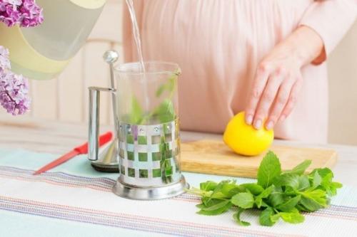 Нужно ли принимать витаминные добавки в первом триместре. Нужно ли беременным принимать витамины: