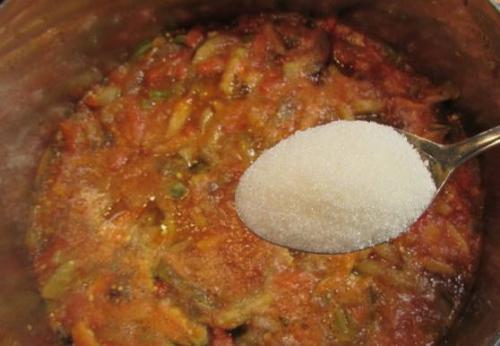 Лечо из баклажан помидор и перца на зиму. Лечо из перца, помидоров и баклажанов на зиму