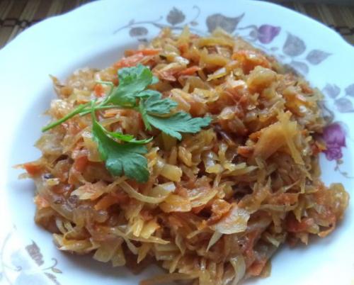 Тушеная капуста с яблочным уксусом. Классический вариант тушёной капусты, как в советской столовой