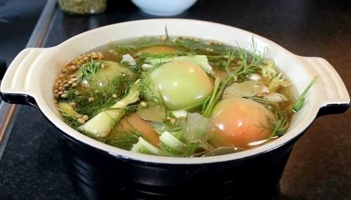 Зеленые помидоры с кинзой и чесноком. Зеленые помидоры по-грузински на зиму – лучшие рецепты
