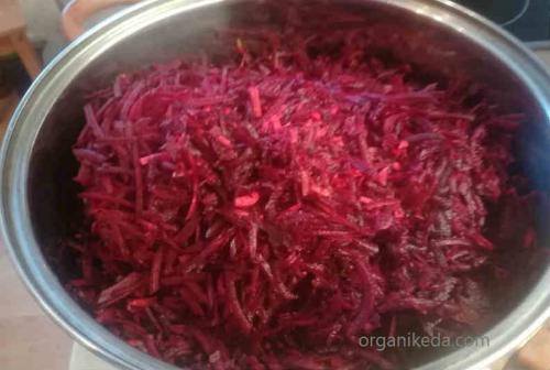 Борщ на зиму из свеклы без капусты. Борщевая заправка на зиму без капусты: рецепт пальчики оближешь