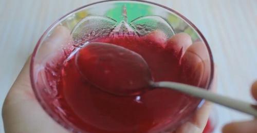 Можно ли приготовить желе из ягод без стерилизации. Как приготовить джем из красной смородины Пятиминутка, как желе