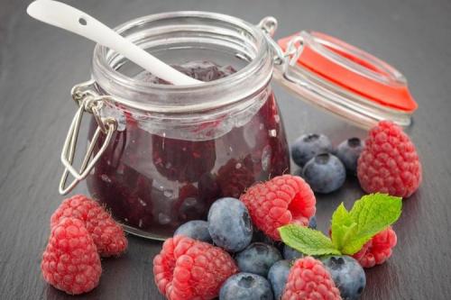 Можно ли добавить другие фрукты в черничное желе для большего вкуса. 15 рецептов желе из черники, которые порадуют своим вкусом
