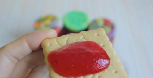 Можно ли приготовить желе из ягод без стерилизации. Как приготовить джем из красной смородины Пятиминутка, как желе