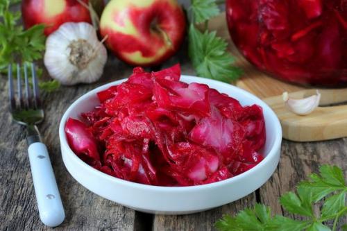 Маринованная цветная капуста по-грузински. Капуста по-грузински. Рецепт в домашних условиях быстрого приготовления в банке на зиму вкусный со свеклой, уксусом, сельдереем, чесноком