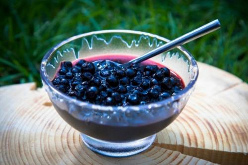 Сколько можно хранить заготовки из черники. 8 простых рецептов черники в собственном соку на зиму