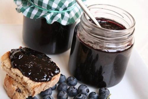 Сколько можно хранить заготовки из черники. 8 простых рецептов черники в собственном соку на зиму