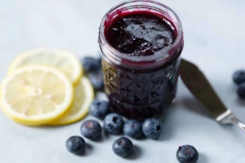 Заготовки на зиму с черникой. 20 легких рецептов черники с сахаром на зиму без варки