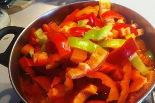 Как выбрать подходящие помидоры для приготовления лечо без уксуса и масла. Лечо без уксуса с помидорами, перцем, морковкой и луком