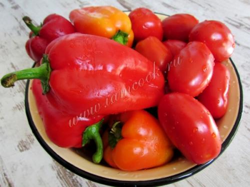 Лечо на зиму: 21 вкусный рецепт с перцем, помидорами и луком 01 Лечо на зиму: 21 вкусный рецепт с перцем, помидорами и луком 01