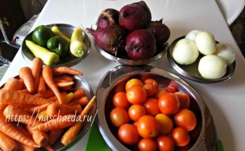 Заправка для борща на зиму из помидор и перца. Заправка для борща на зиму из свеклы и моркови, с помидорами и перцем