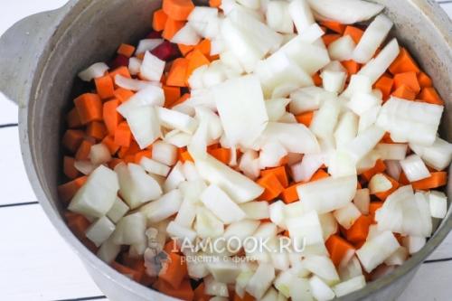 Заготовки из свеклы на зиму для борща без капусты. Заправка для борща на зиму из свеклы и моркови, с помидорами и перцем 16