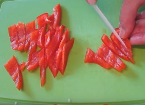 Борщ в банках на зиму. Вкусный и густой борщ в банках на зиму со свеклой, морковью и капустой