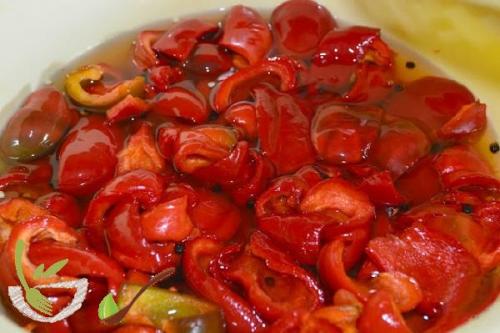 Перец в собственном соку. Болгарский Перец маринованный в собственном соку