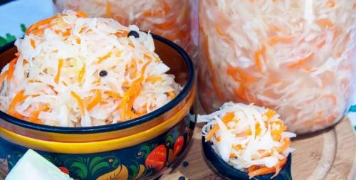 Квашеная капуста по-домашнему. Квашеная капуста — 14 рецептов приготовления в домашних условиях