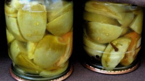 Какие виды зеленьи можно использовать для приготовления зеленых помидоров с чесноком и зеленью без закатки. Лучшие рецепты заготовок из зеленых помидоров