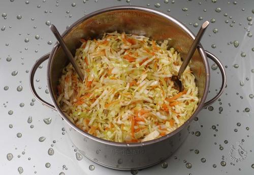 Квашеная капуста с уксусом за сутки. Как приготовить домашнюю хрустящую квашеную капусту — рецепт квашеной капусты быстрого приготовления с уксусом за 1 сутки с фото