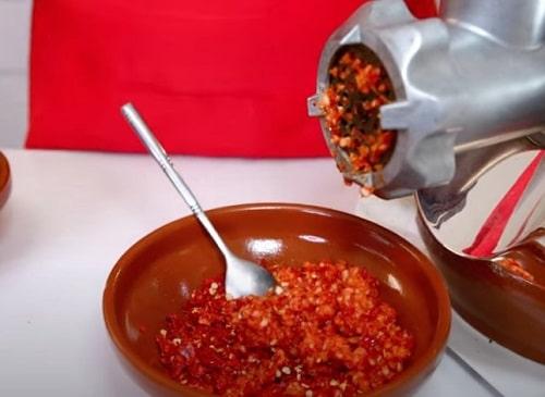 Зеленая аджика сухая. Сухая аджика — классические рецепты, как развести, использовать