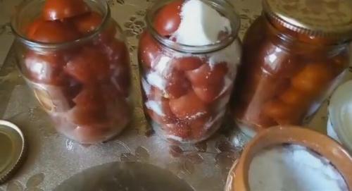 Засолка помидор холодным способом с горчицей в ведре. Засолка помидоров на зиму холодным способом: 9 простых рецептов