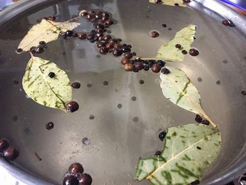 Помидоры дольками на зиму, как свежие. Рецепт помидоров дольками с луком фото-рецепт