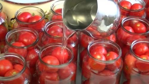 Маринад для помидор на 1 литровую банку. 8 лучших рецептов маринованных томатов 2022 на зиму: пошаговые с фото