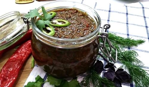 Грузинская аджика с орехами. Грузинская аджика — классический рецепт на зиму без варки