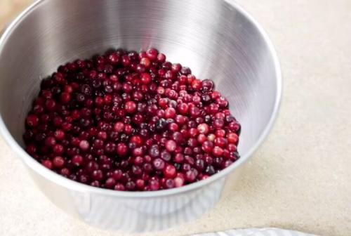 Протертая клюква с сахаром. Клюква протертая с сахаром без варки 30 Протертая клюква с сахаром. Клюква протертая с сахаром без варки 30
