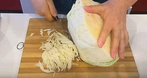 Квашеная капуста в рассоле в ведре. Хрустящая квашеная капуста — классические рецепты на зиму